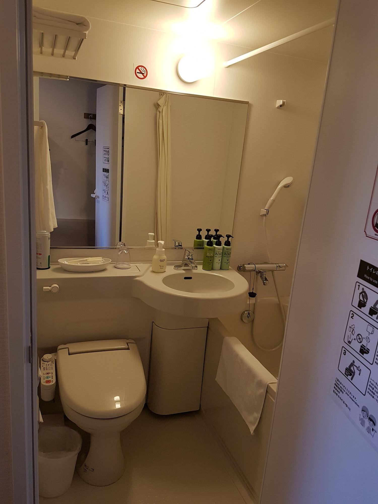 Y'S Hotel Shin אוסקה מראה חיצוני תמונה